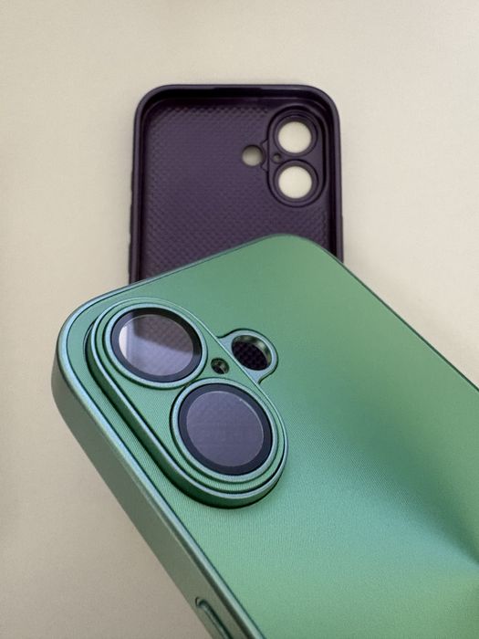 Husa / Carcasa iPhone 16 Aspect metalic