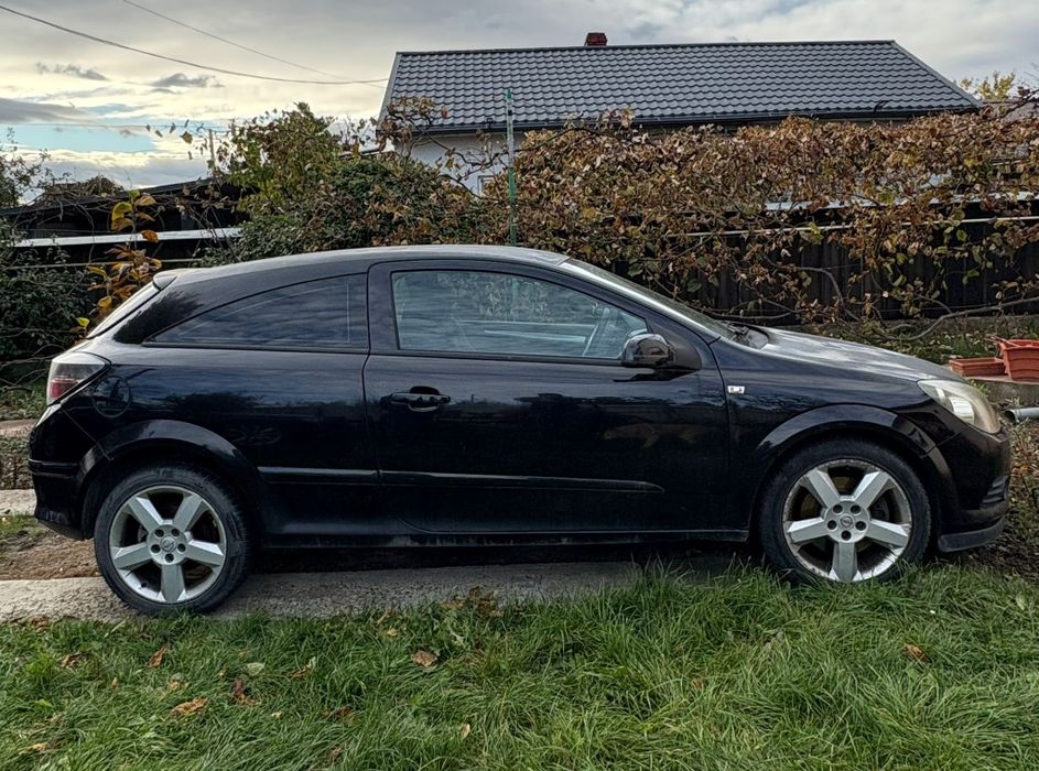 Opel Astra GTC 1.9 CDTI 150CP - 2006