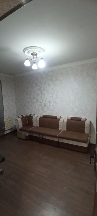 дом на жума базаре в центре 4 комнаты