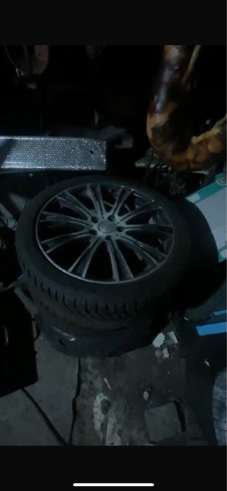 Срочно продам резину с дисками