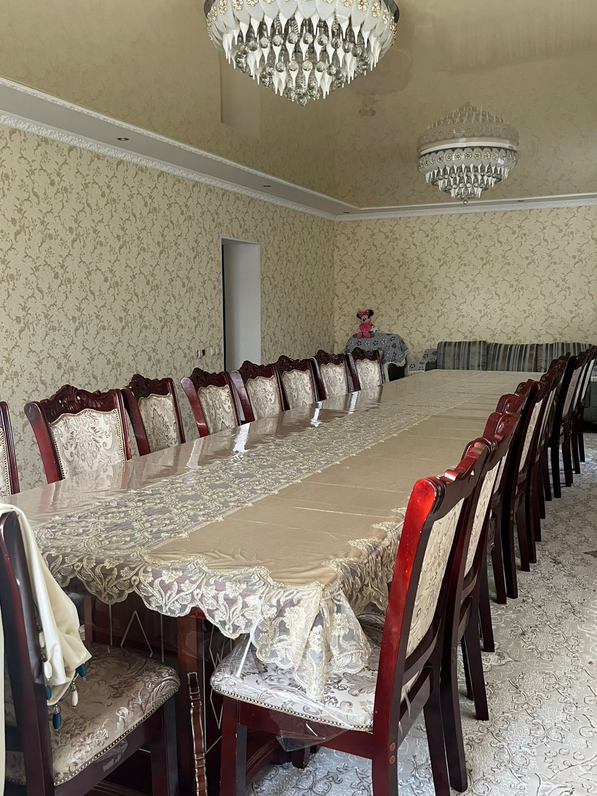 Продам Стол и Стулья