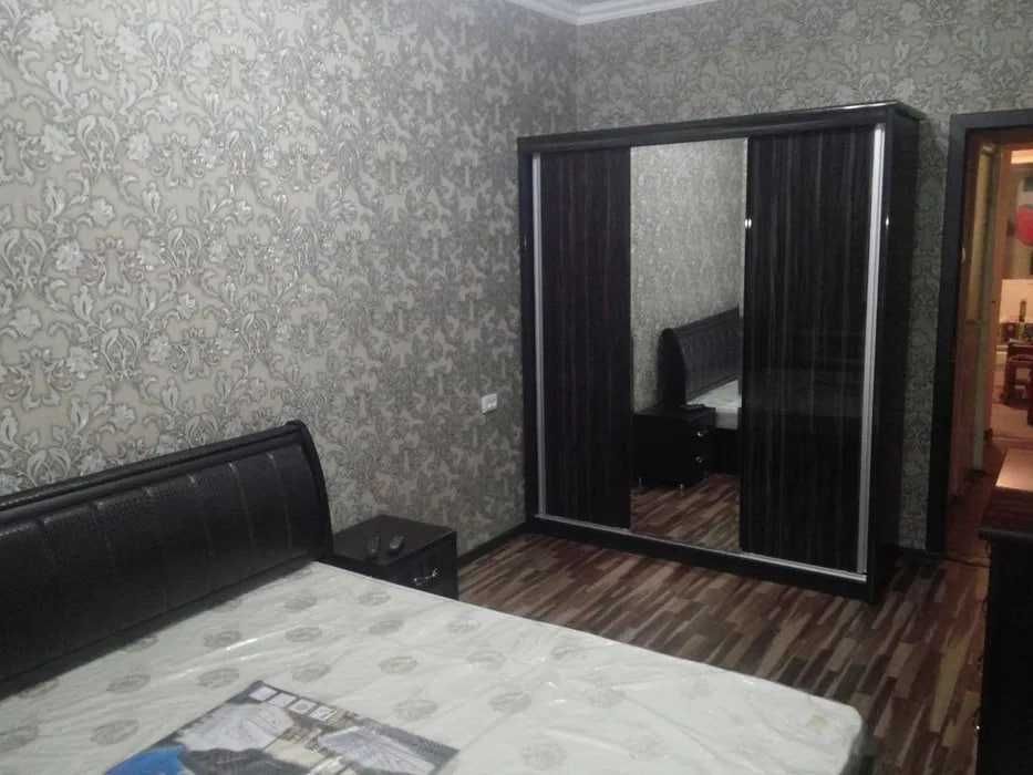 Паркентский (ор-р м-в Генерала Петрова) 2/7/9 отд. вход