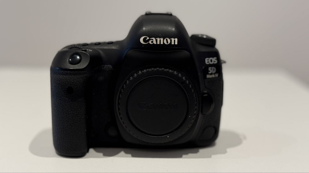 Canon 5D Mark IV