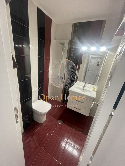 Продава се Тристаен апартамент в Пловдив, Младежки Хълм - 101 кв.м за 1981 €/кв.м - Снимка #8