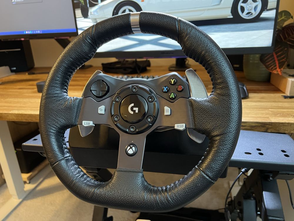 Волан и педали Logitech G920 + скоростен лост