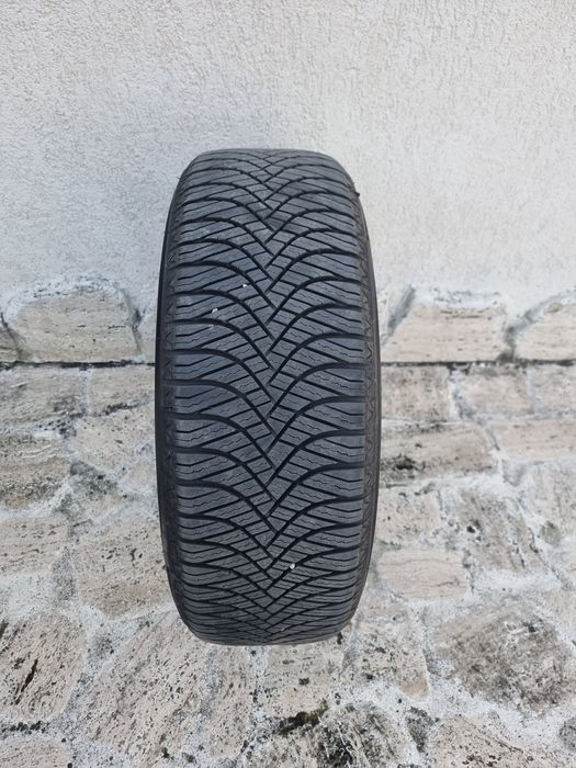 Jante cu anvelope cu capace originale BMW seria 1 model 2012+