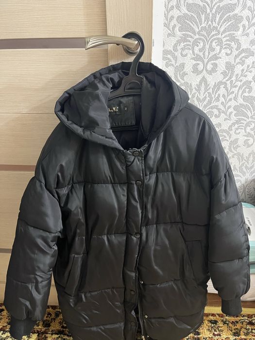 Продаю демисезон куртку