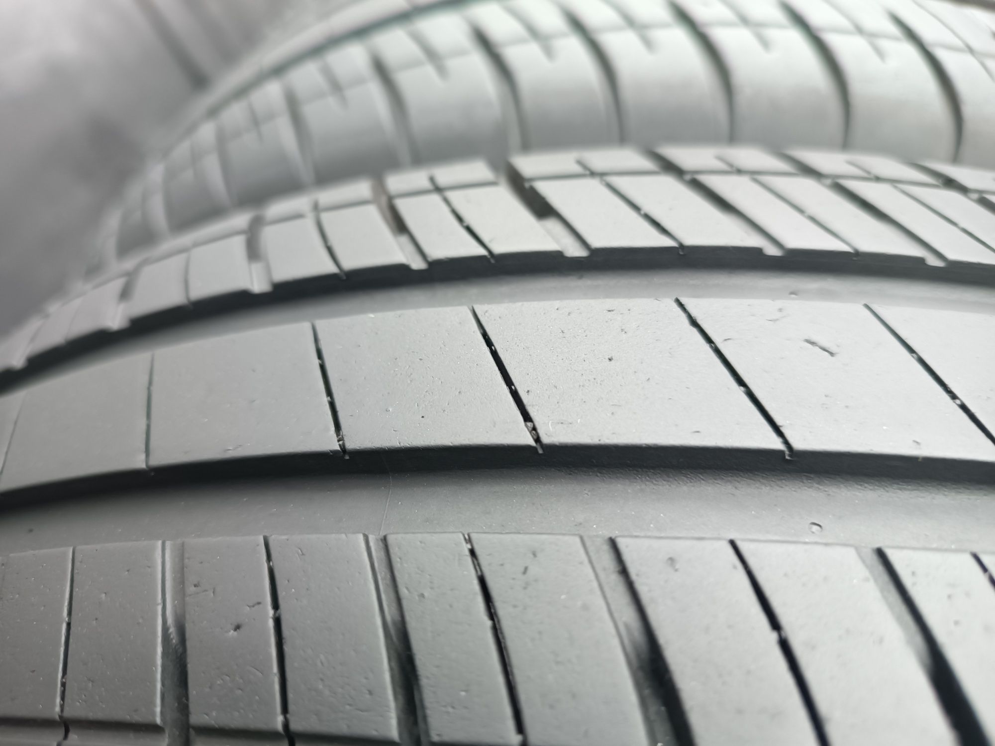 165/65/15 Goodyear Дот 2421