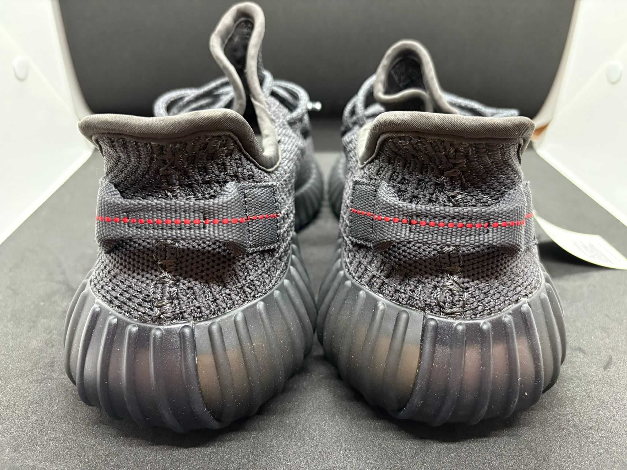 Yezzy Boost 350 V2 Black - Static sneakers