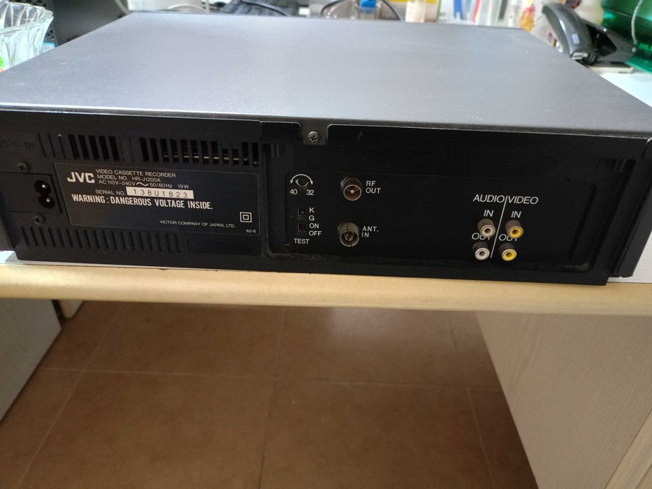 Продавам видео JVC