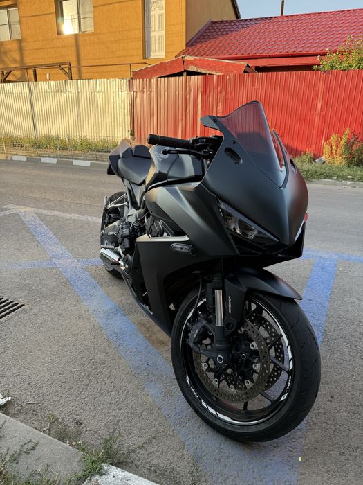 Honda cbr 650r 2024 limitat a2 de fabrica
