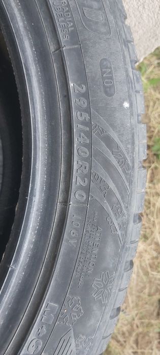 Vand 2 anvelope 295/40 R 20