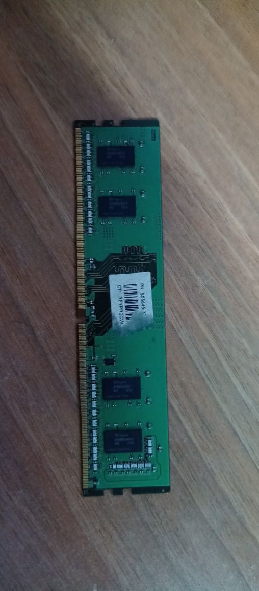 Vând RAM DDR4 pe 2400 Mhz