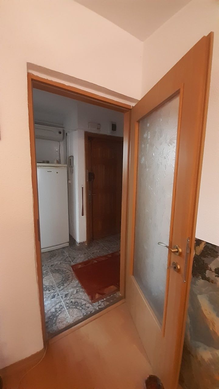 apartament 3 camere ,Primaverii,70000 euro