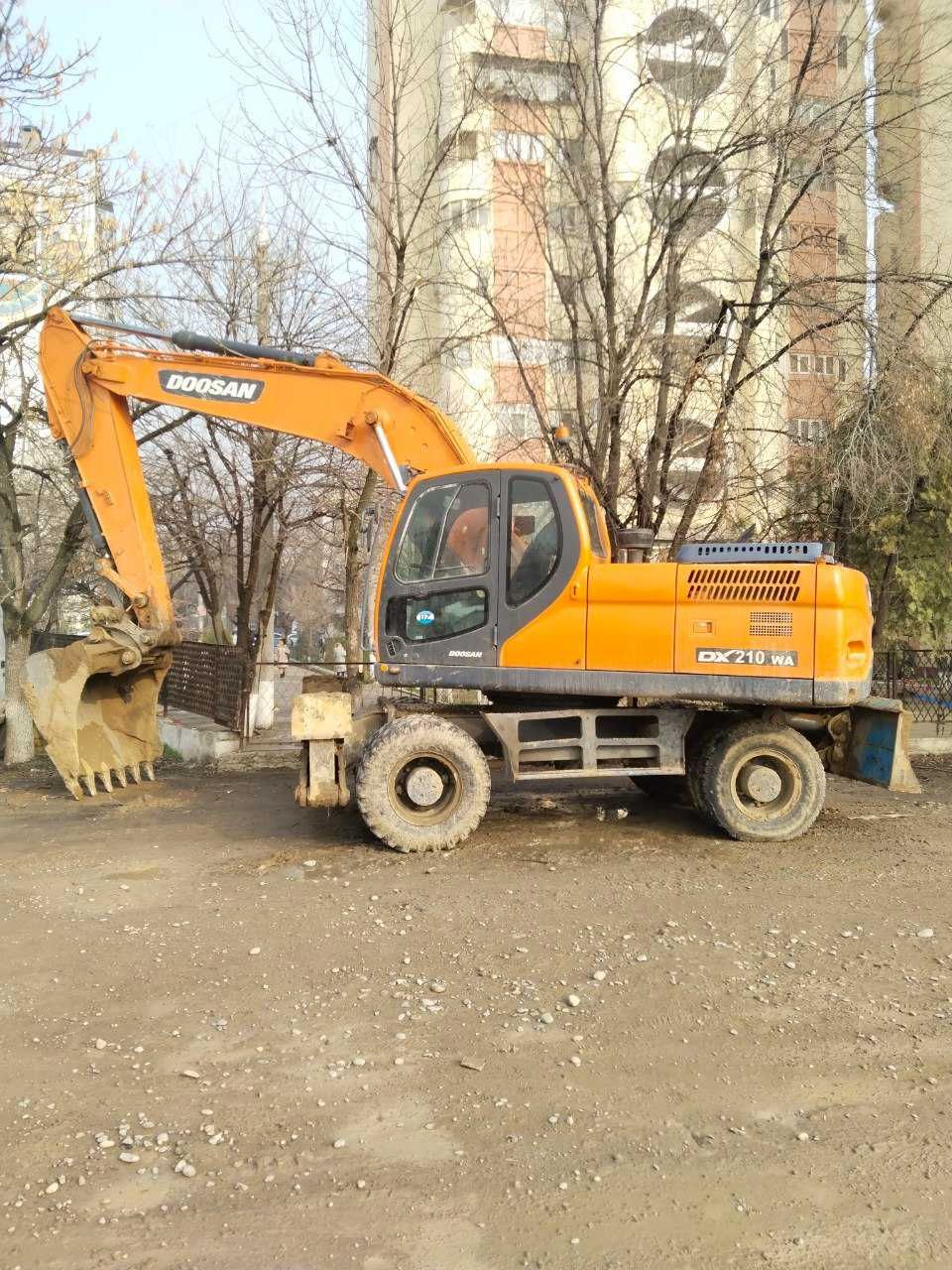 Экскаватор DOOSAN DX 210