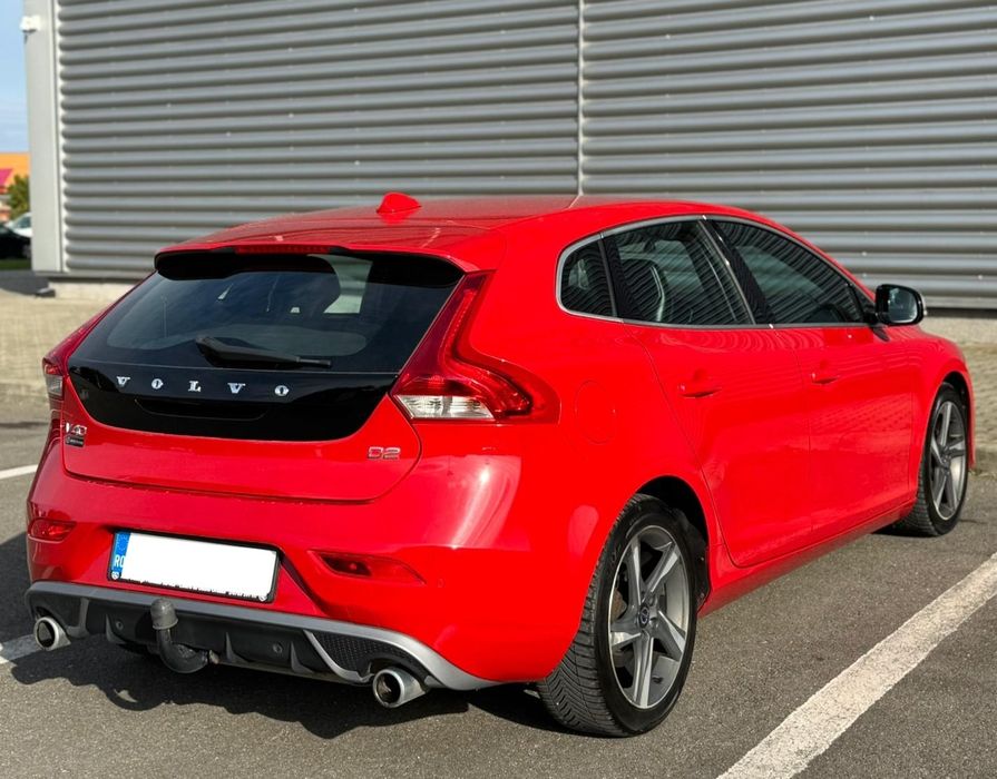 Volvo V40 D2 1.6D R Design
