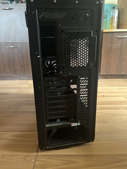 Carcasa PC gaming Corsair C70 Vengeance
