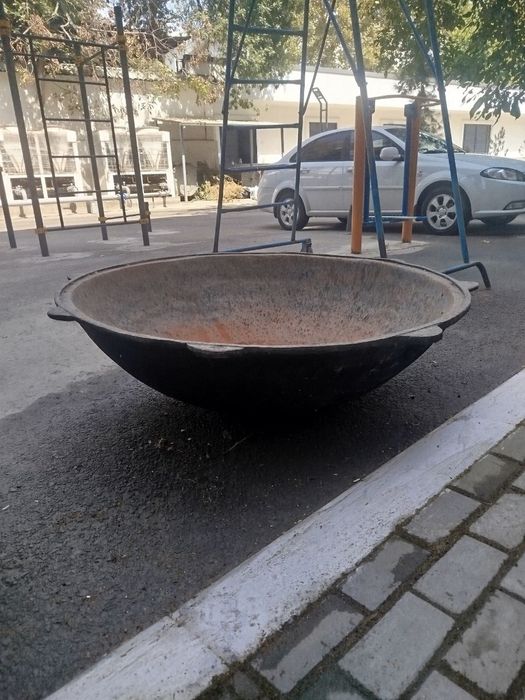 Chugunniy qozon 80 kg