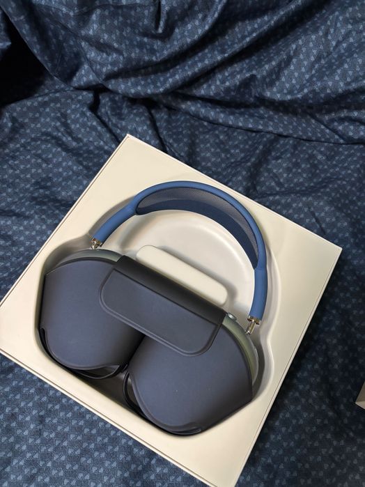 AirPods Max Sky Blue