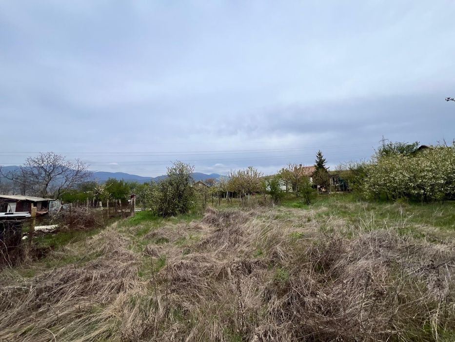 Парцел 1.3 дк в Казанлък за Строеж на Къща в "Старите Лозя" и Тюлбето