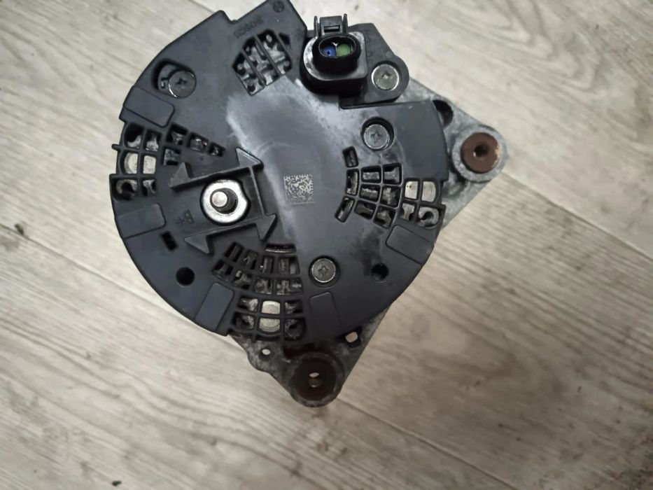 Alternator BOSCH 150 A Audi A4 B8 Q5 A6 C7 Motor 2.0 Diesel Euro 5 cod 03L903017