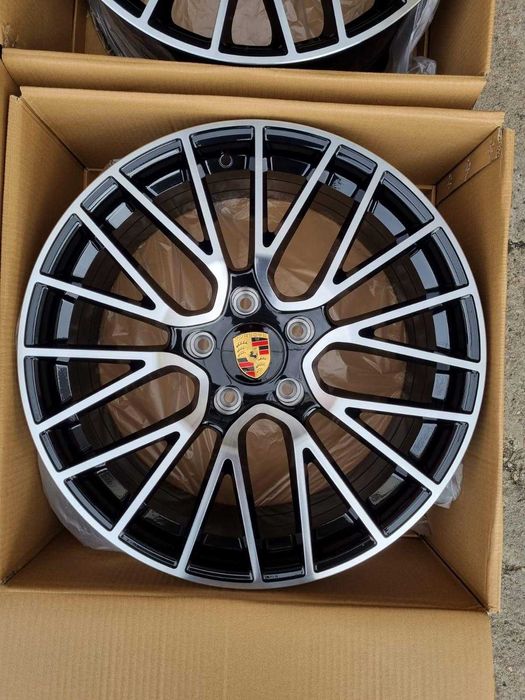 Roti iarna noi Porsche Cayenne 2018-2023 in doua latimi pe 21” 2nuante