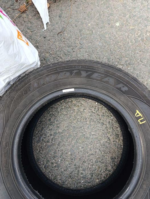 Гуми демисезонни GoodYear 195/65 R15