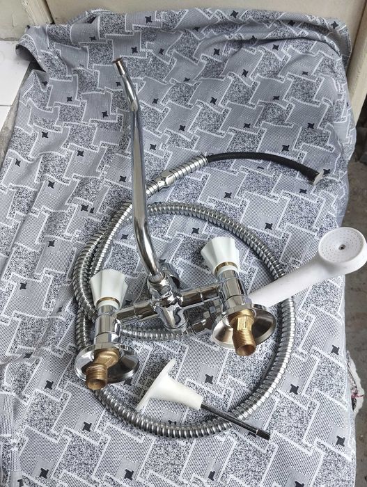 смеситель российский латунный новый