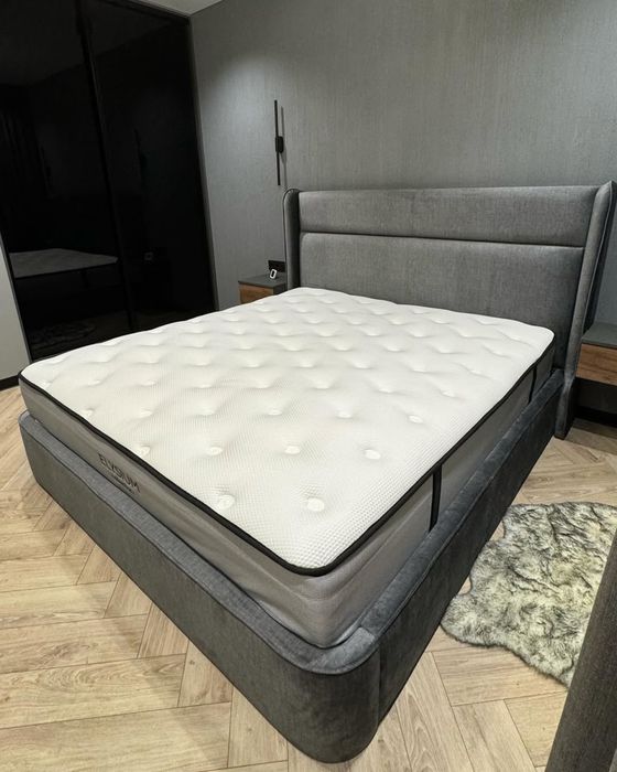 Кровать двуспальная