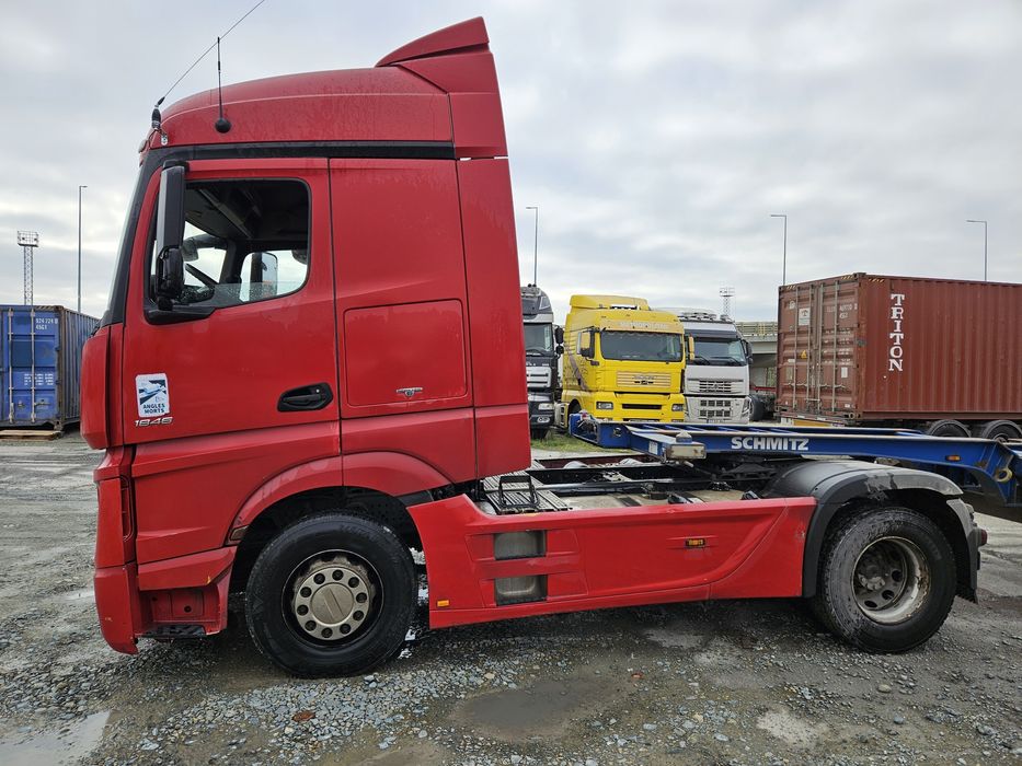 Mercedes-Actros 1846