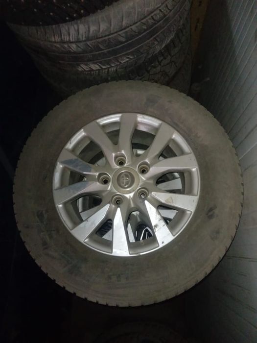 Продам диски с резиной от TLC 200. Размері R18