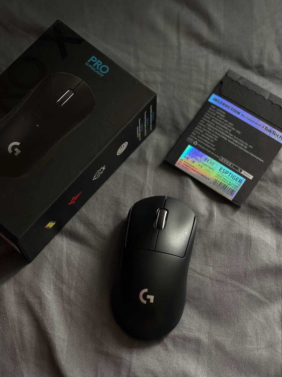 Logitech G Pro X Superlight + игровой рукав