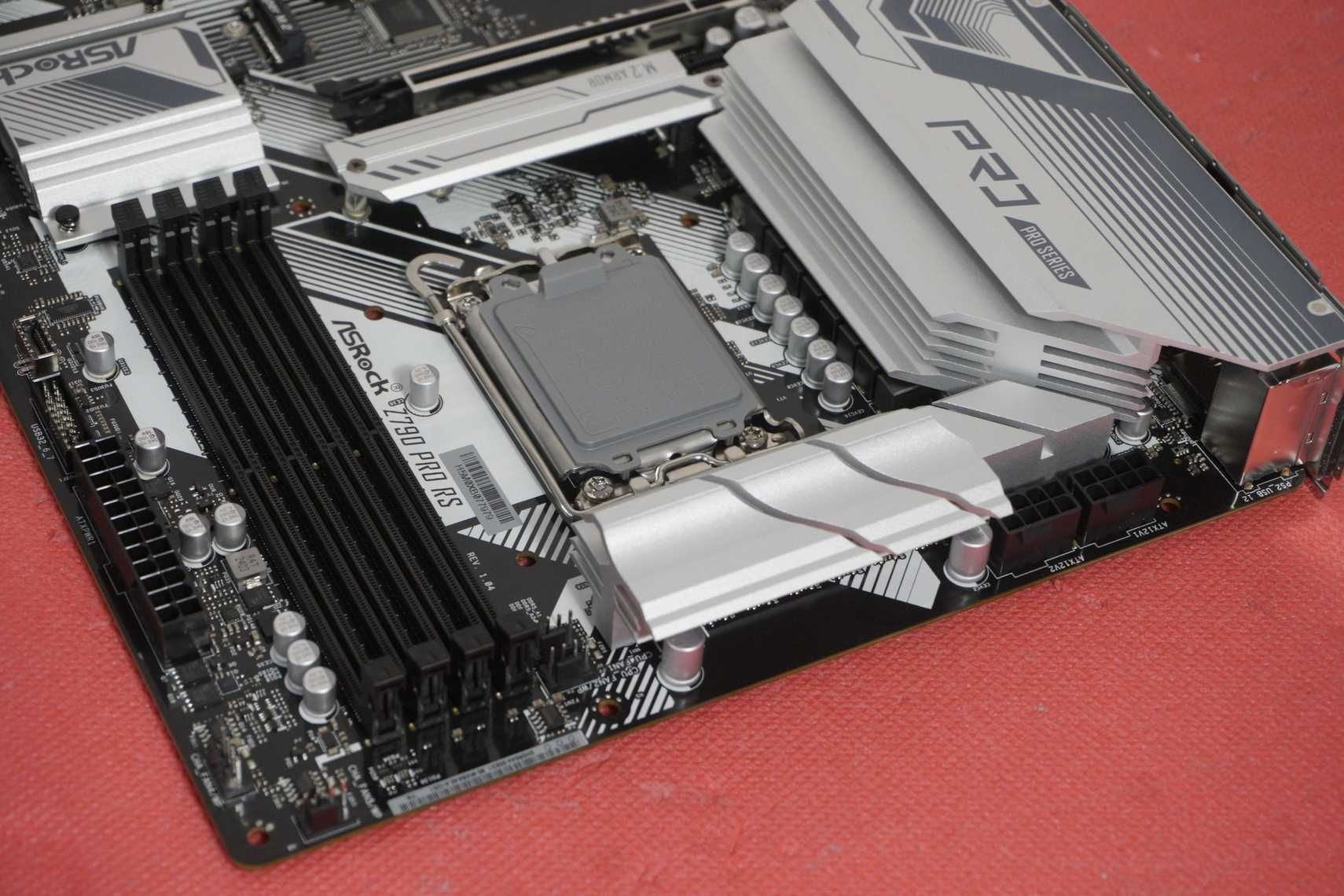 [LGA 1700] Дъно Z790 Pro RS AsRock DDR5 PCIe 5 Дънна платка / Вкл.ДДС