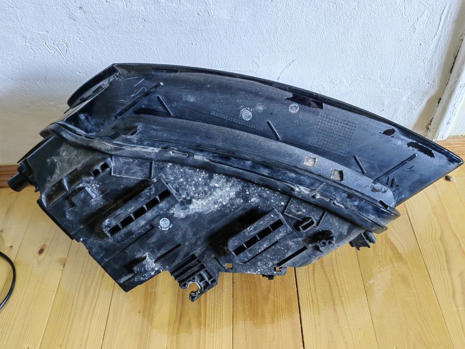 Фар Ауди Кю5 десен Оригинален Фар Audi Q5 ксенонов