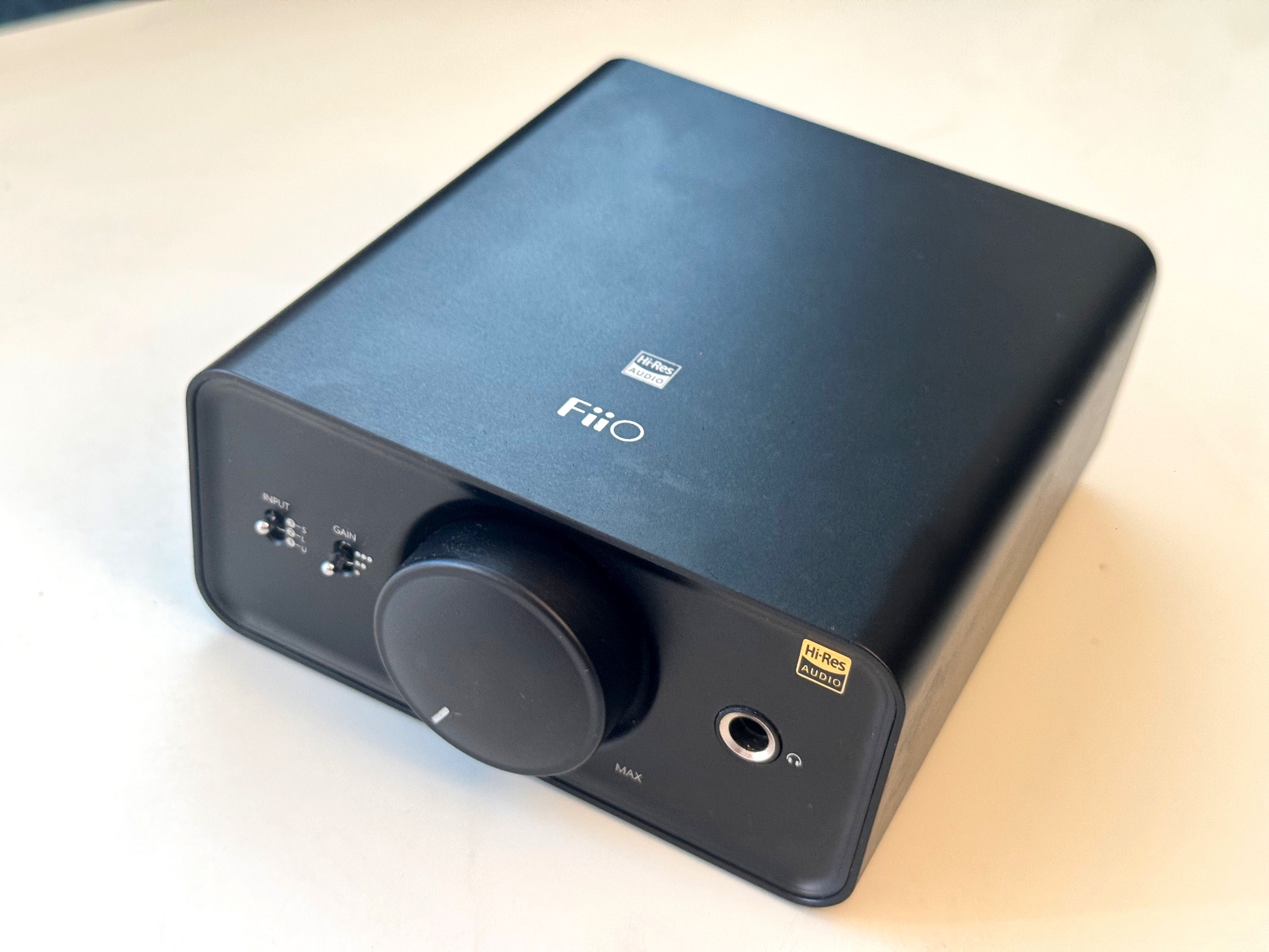 DAC, amplificator casti, preamplificator Fiio K5 pro