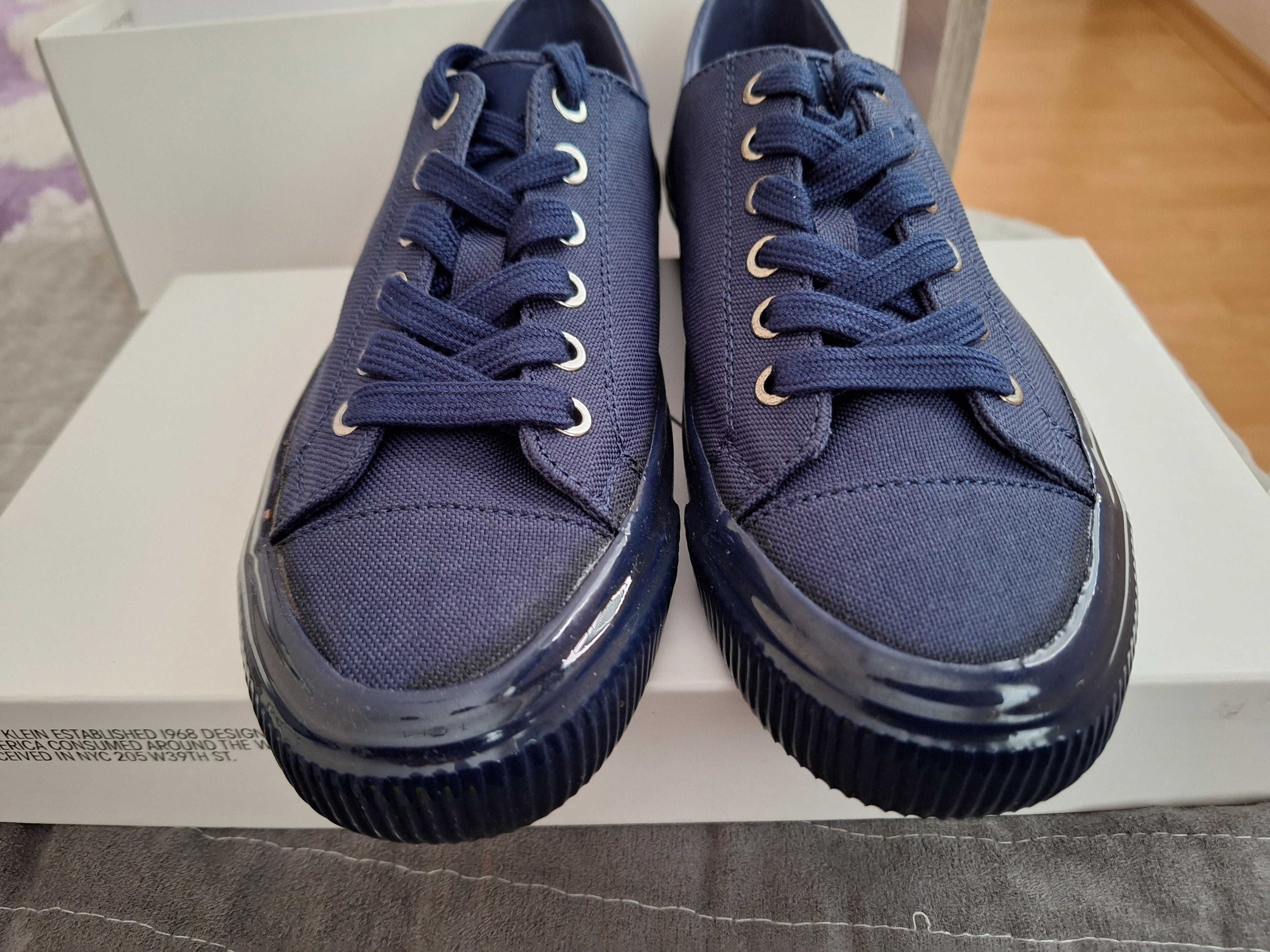 Calvin klein jeans сникърси 39 нови