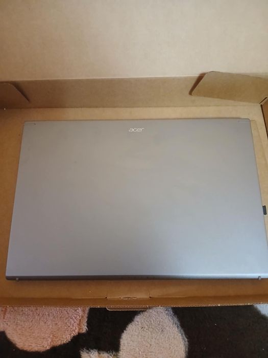 Vând leptop acer aspire 5