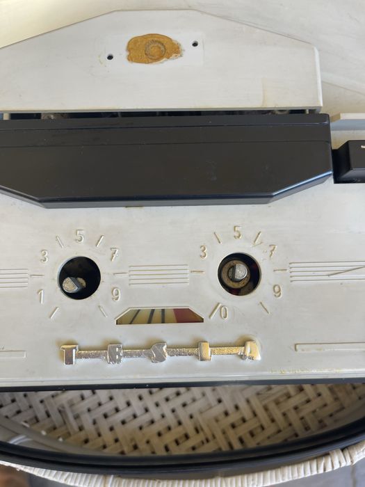 Vind magnetofon Tesla
