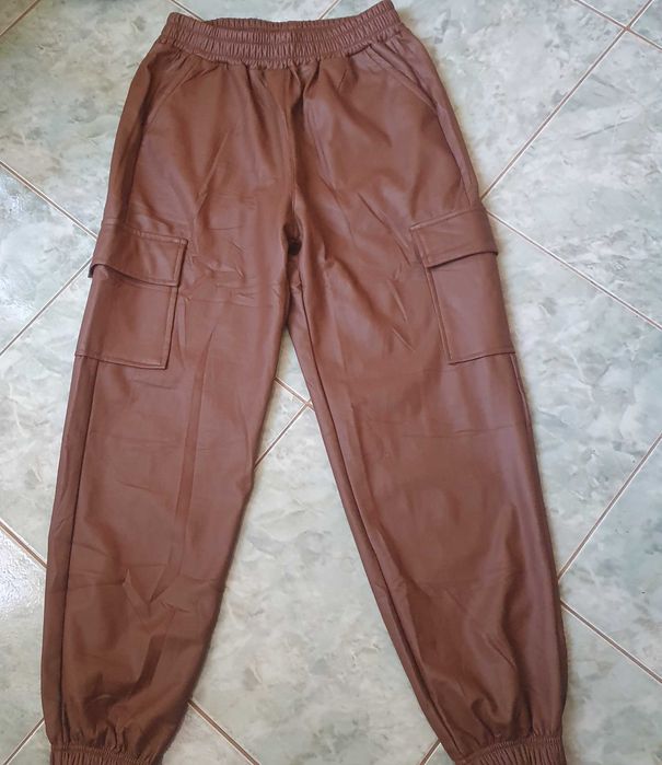 Pantaloni piele cargo