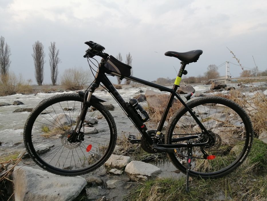Bicicleta Cube adusa din Austria