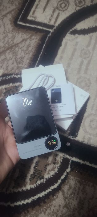 Power Bank Magsafe super Q plus  20W.     10.000 mAH