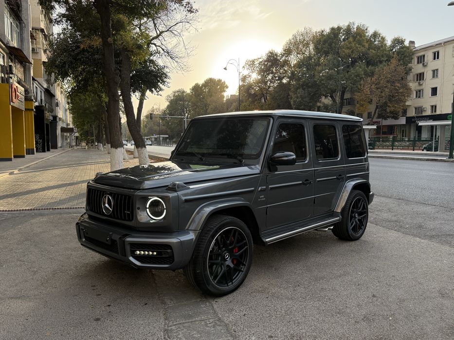Mercedes Benz G 63 в хорошем комплектации