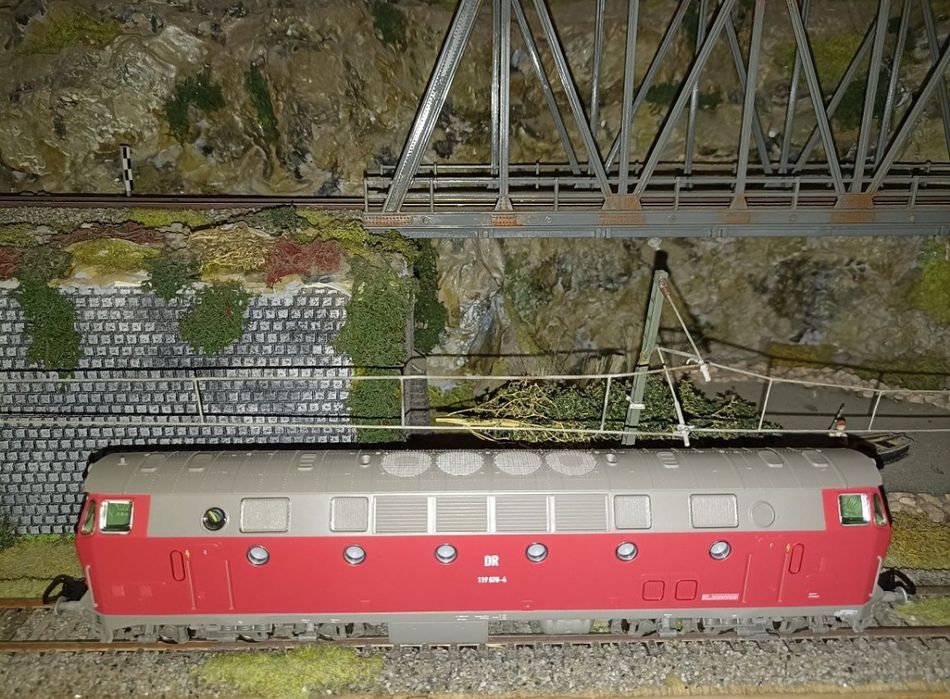 Locomotiva diesel BR 119

Model din gama Piko Expert.

In realitate,