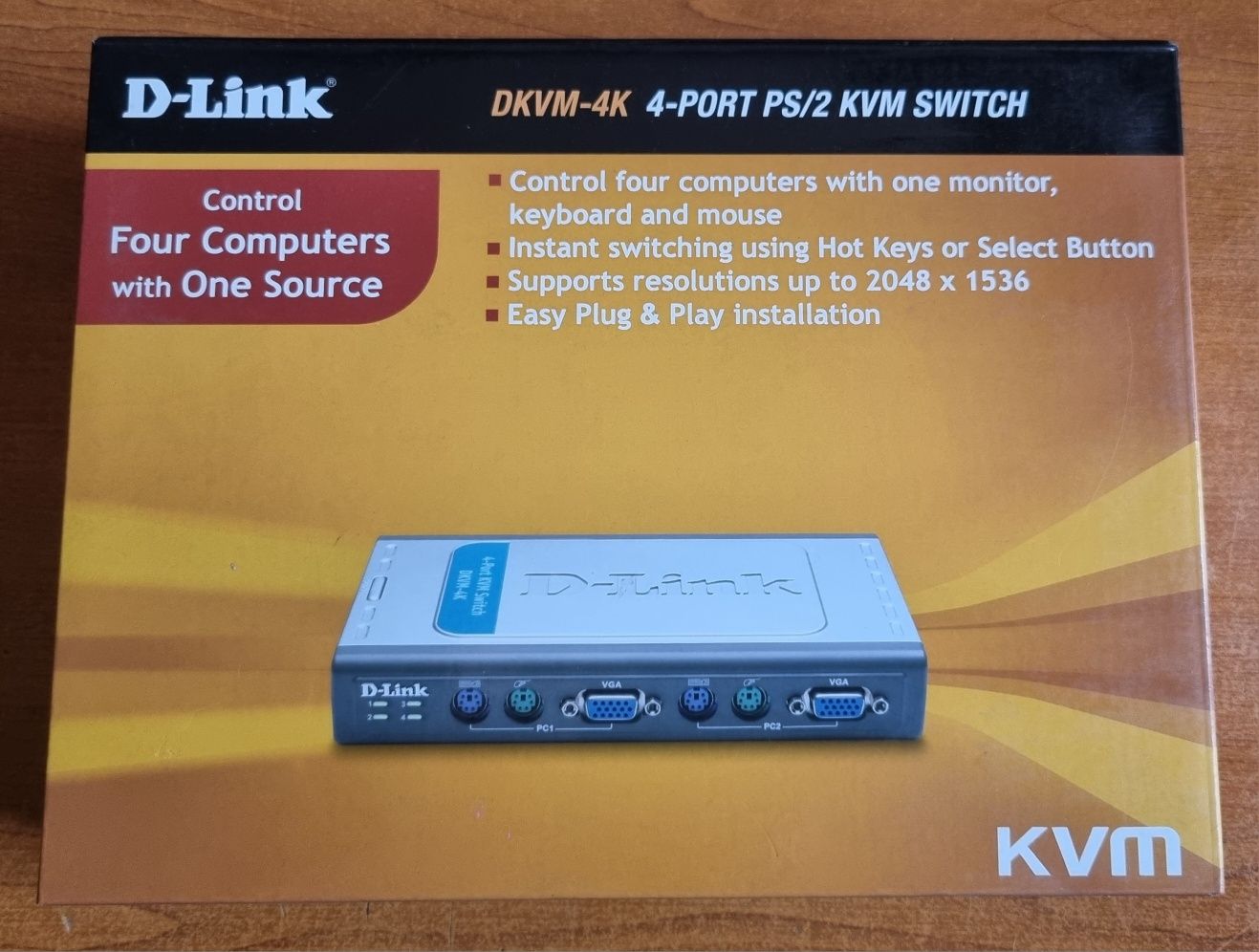 Switch KVM D-Link DKVM-4k, 4 porturi 4 calculatoare NOU SIGILAT