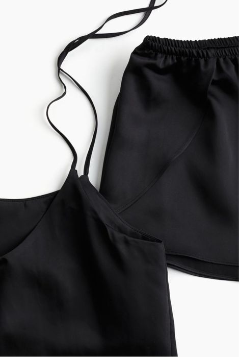 Pijama cu top si pantaloni scurti H&M