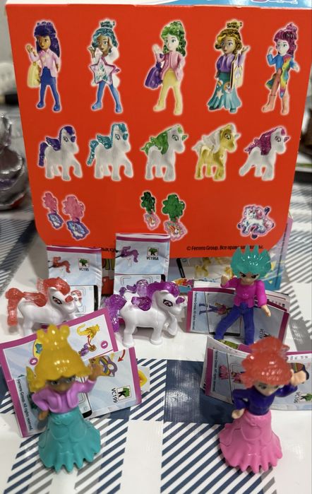 Киндер сюрприз для девочек и серия Динозавры