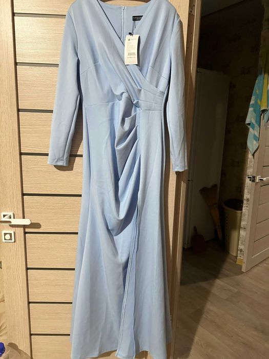 продам платье новое с этикеткой