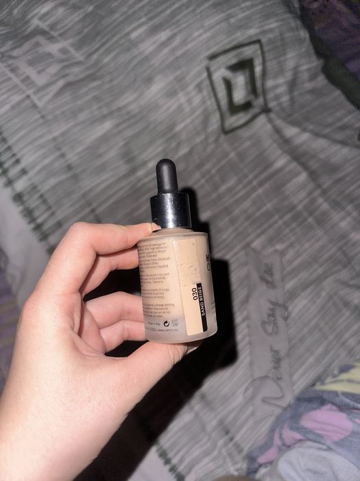 Тоналка Catrice оригинал