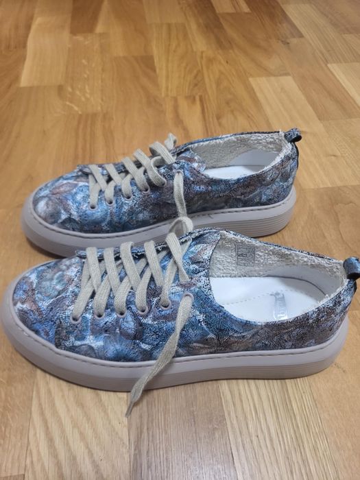 Нови маратонки Gabina