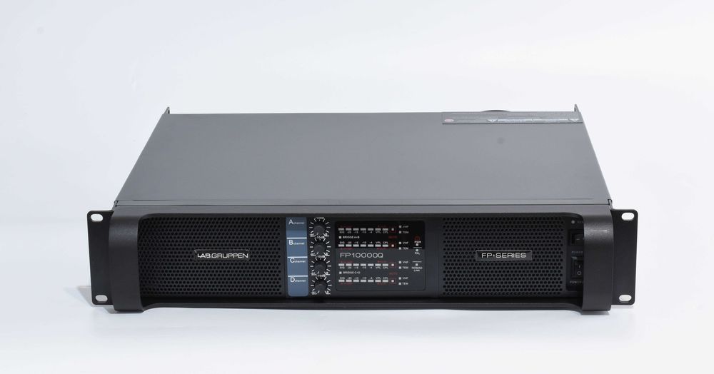 Amplificator de putere în comutație LAB.GRUPPEN FP10000Q 4X2100W CLONĂ
